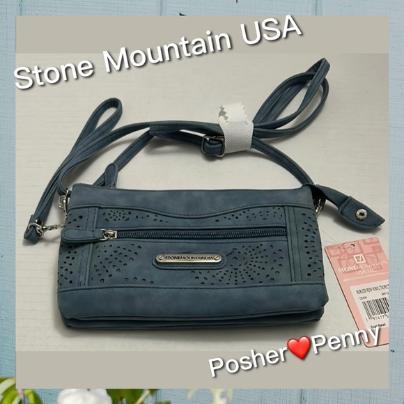 Stone Mountain Accessories Handbags - 🆕 STONE MOUNTAIN Trifecta Faux Leather Crossbody